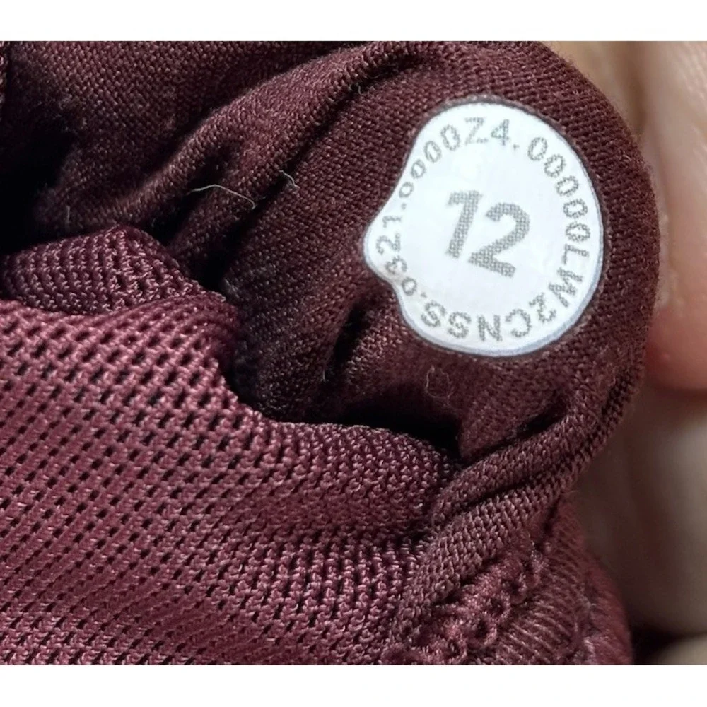 Lululemon Wunder Train Longline Bra Women's 12 Sports Athletic LW2CNSS
